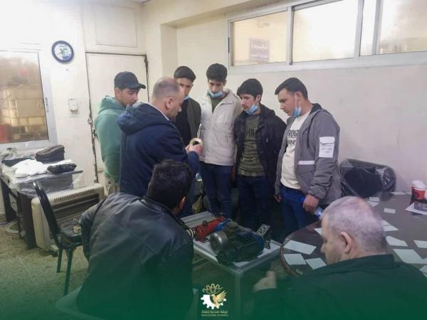 مجموعة كجون وغرفة صناعة حماة تستضيفان طلاب التعليم المزدوج لتعزيز المهارات العملية