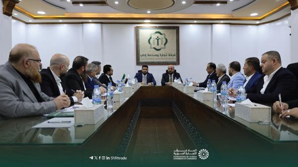 اجتماع غرفة تجارة وصناعة إدلب لبحث تطوير بيئة الأعمال ومواجهة تحديات القطاعين