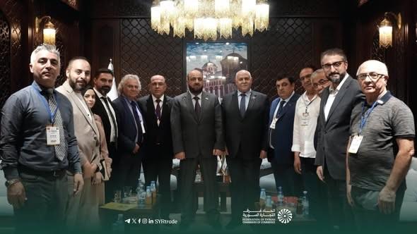 خطوات جديدة لتعزيز التعاون الاقتصادي... لقاء يجمع اتحاد غرف التجارة بوفد رجال الأعمال الأتراك